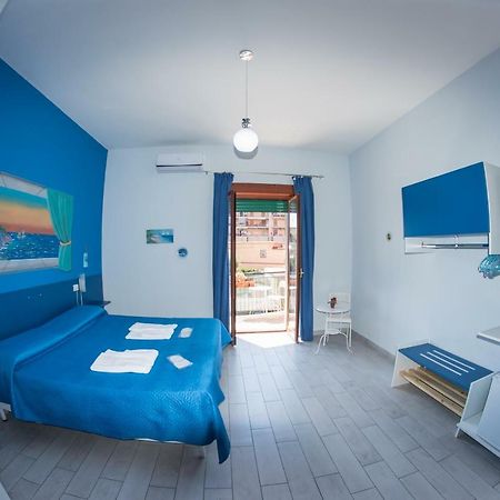 B&B Le Isole Неаполь Экстерьер фото
