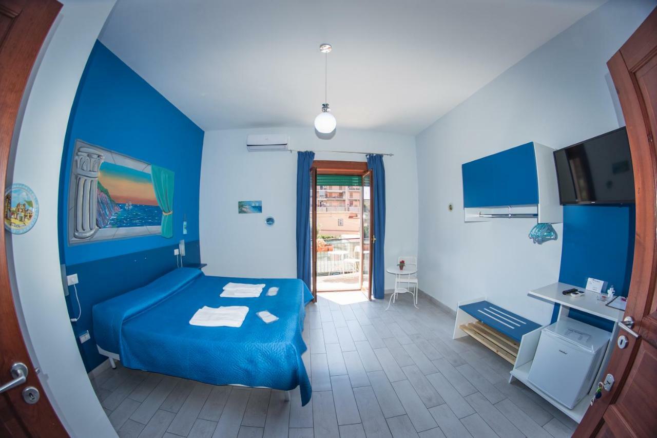 B&B Le Isole Неаполь Экстерьер фото